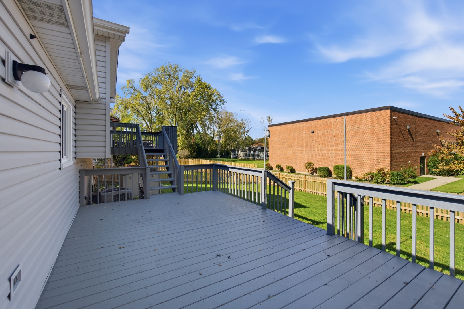 main property photo 23