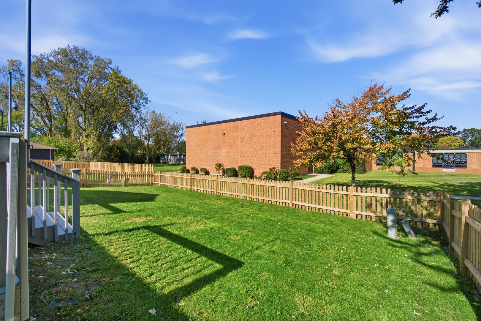 main property photo 27