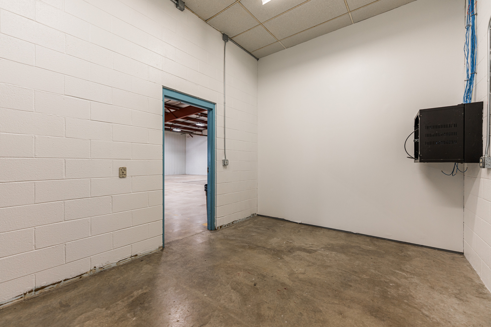 main property photo 29