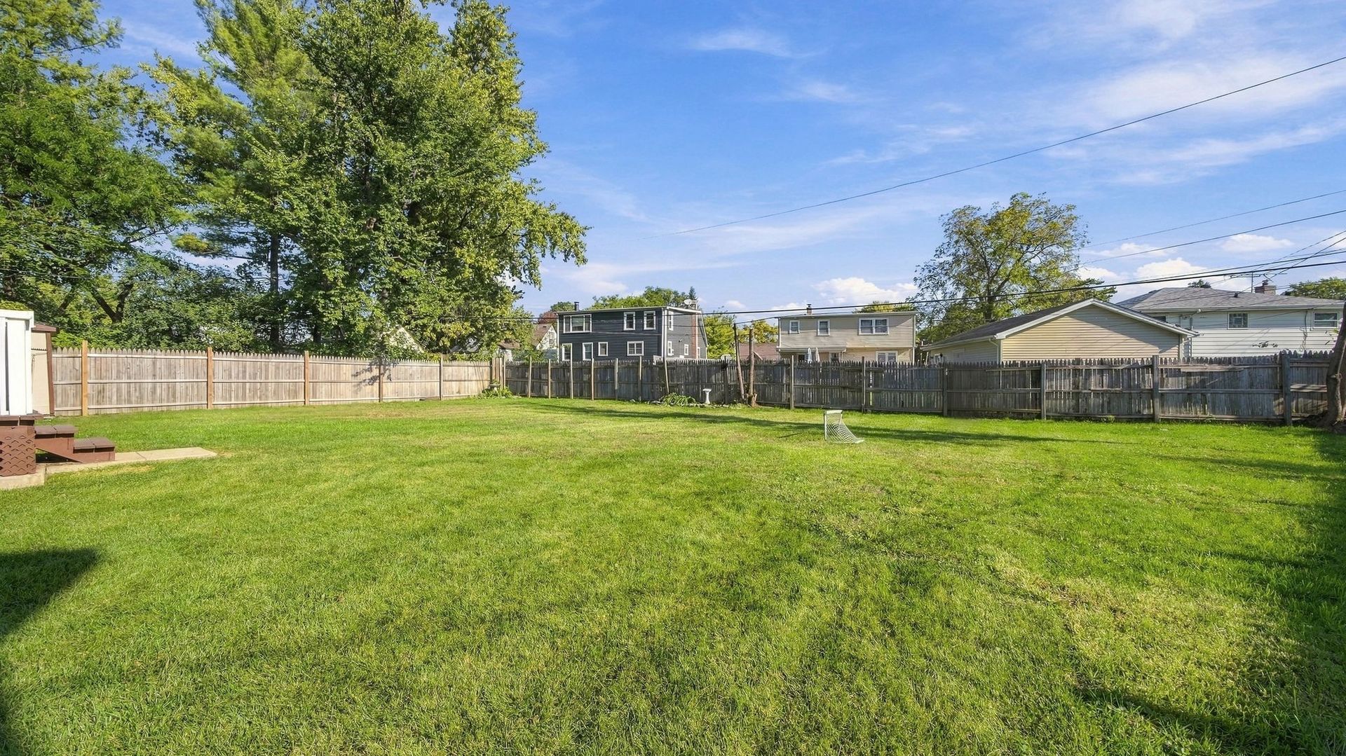 main property photo 23
