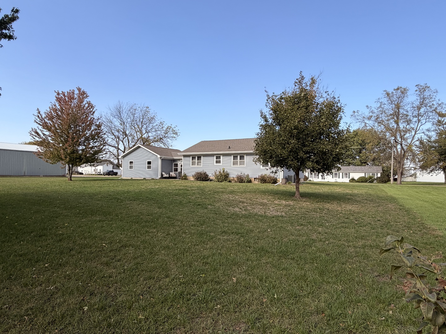 main property photo 39