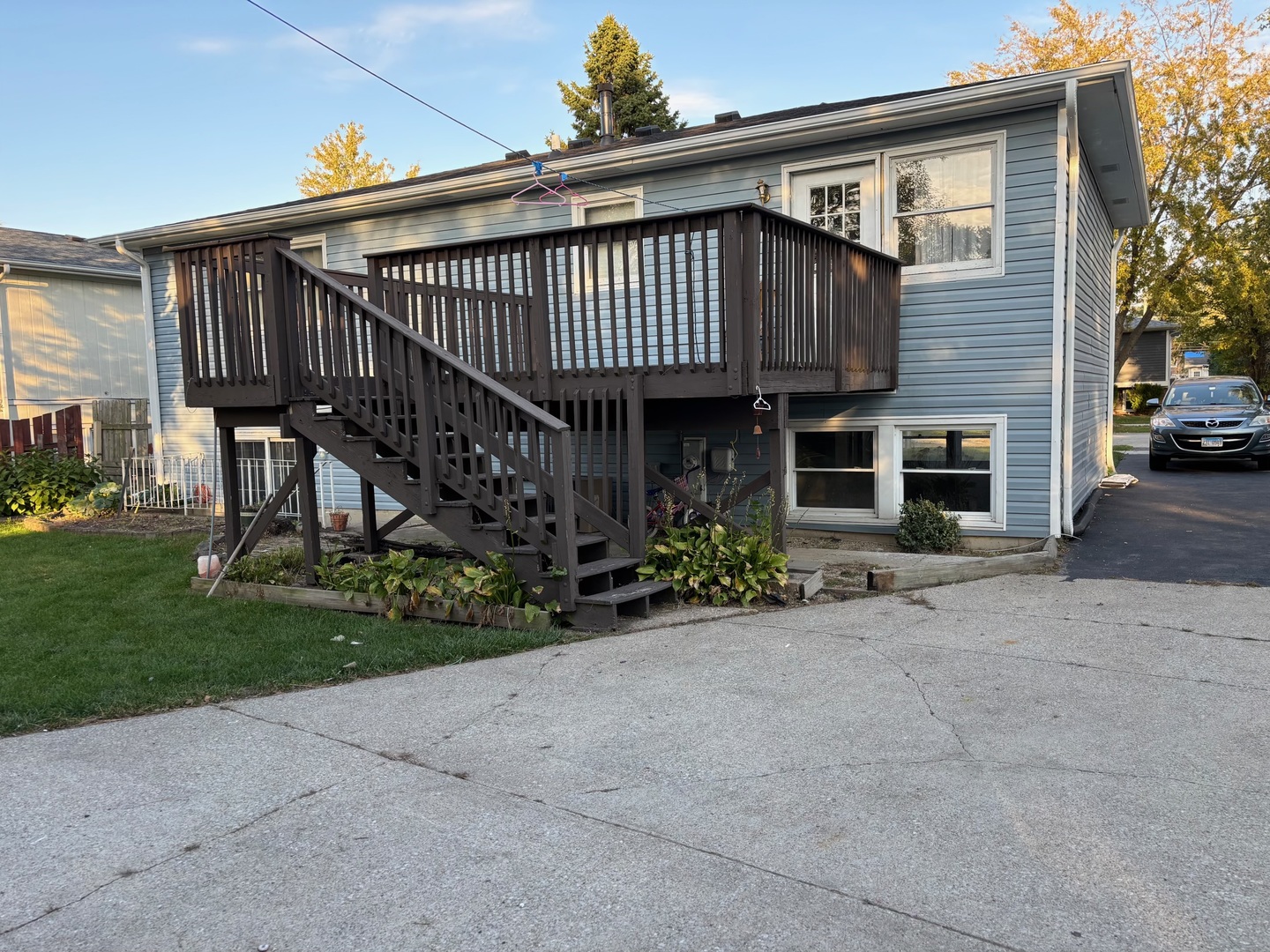 main property photo 30