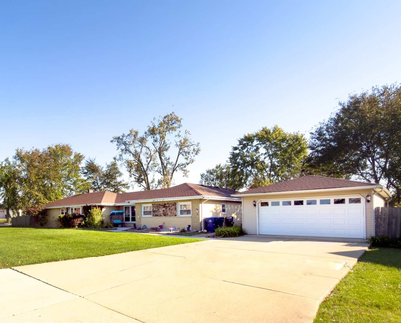 main property photo 0