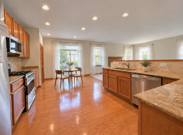 main property photo 5