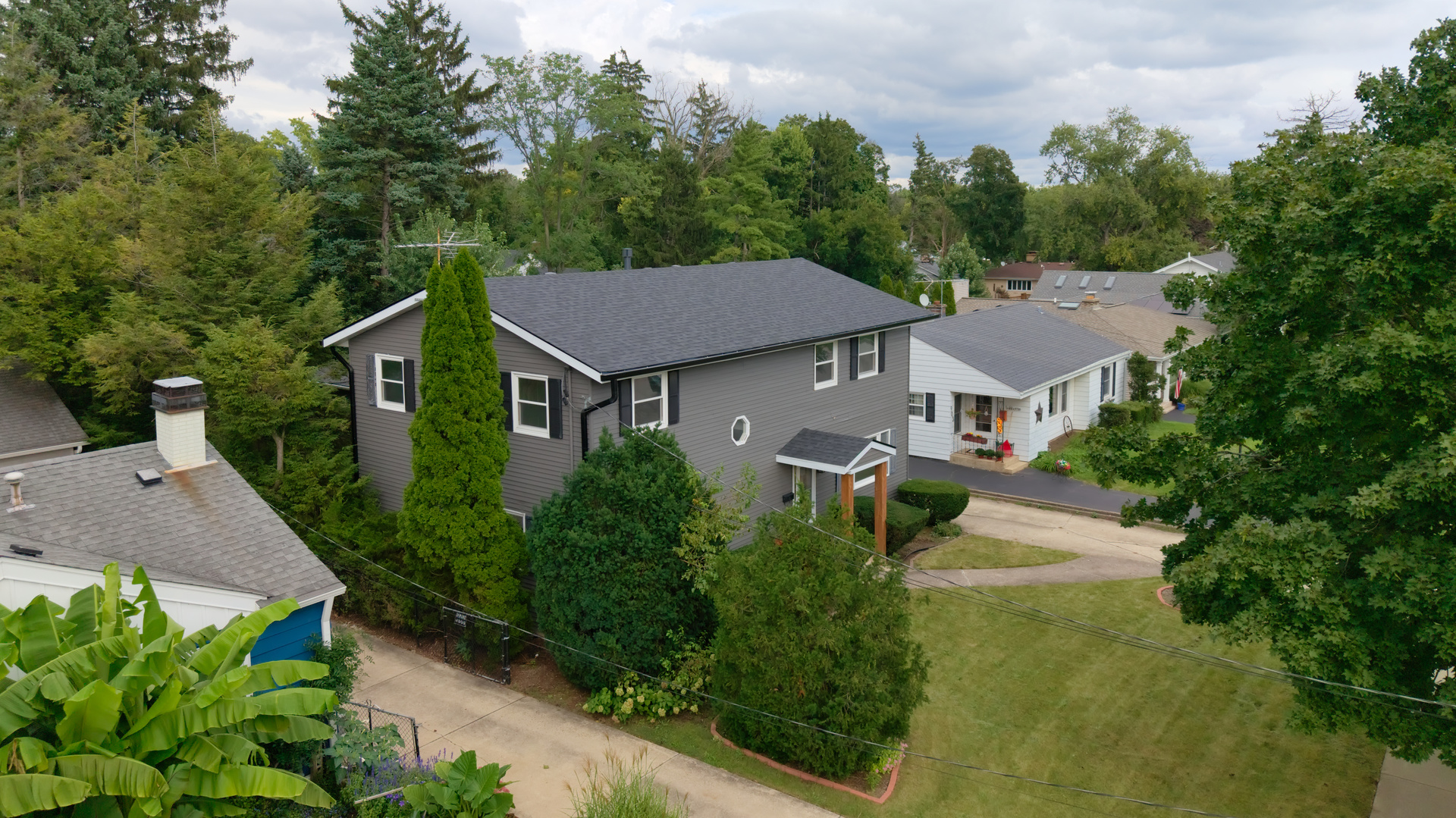 main property photo 11