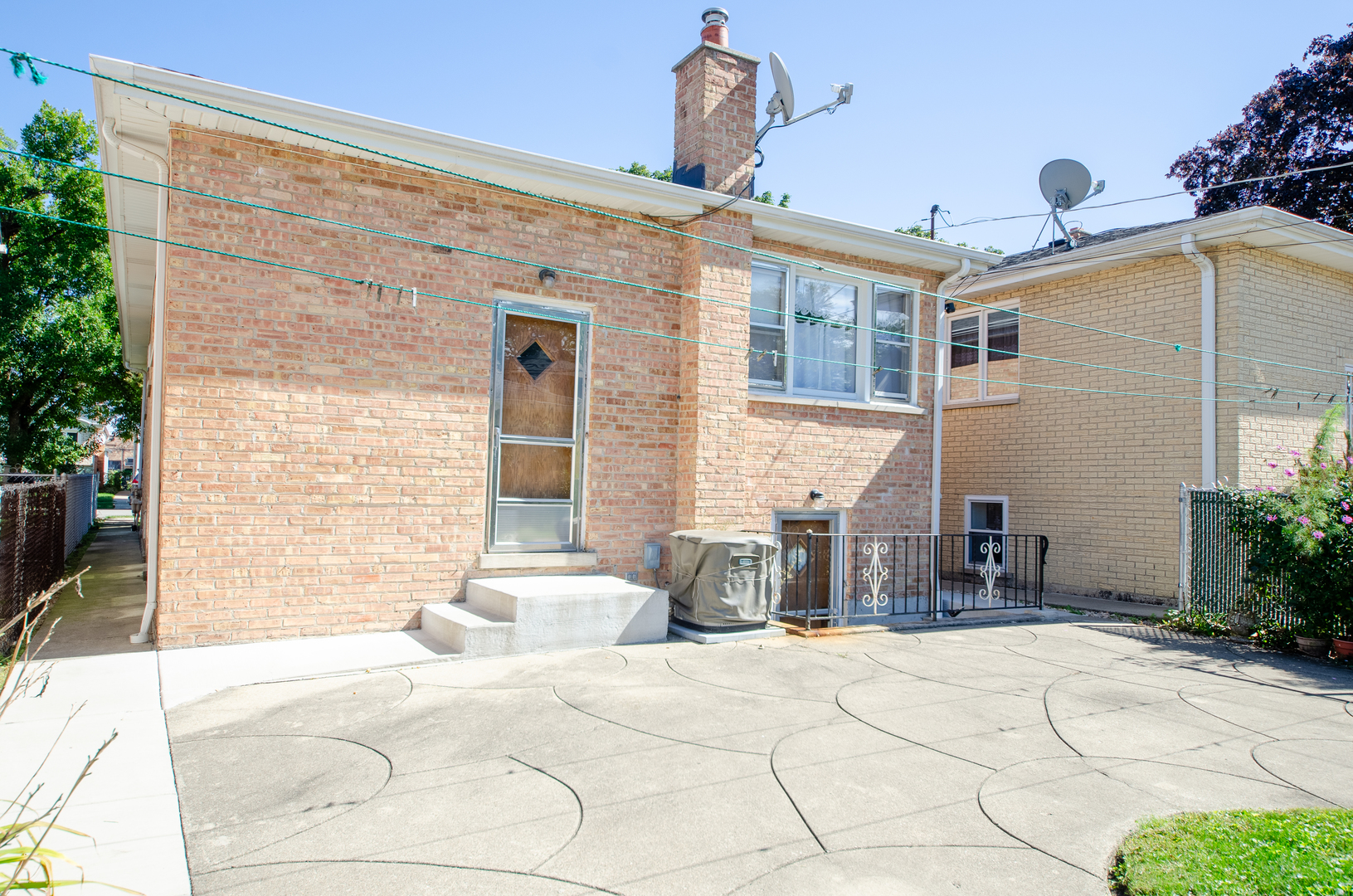 main property photo 20