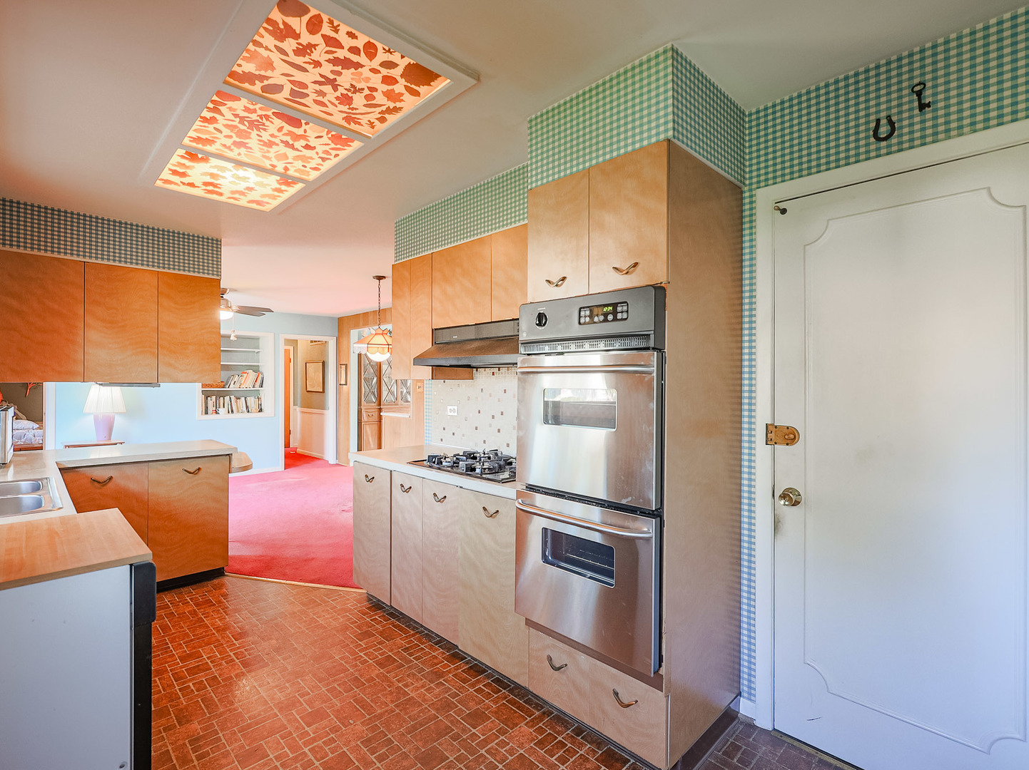 main property photo 10