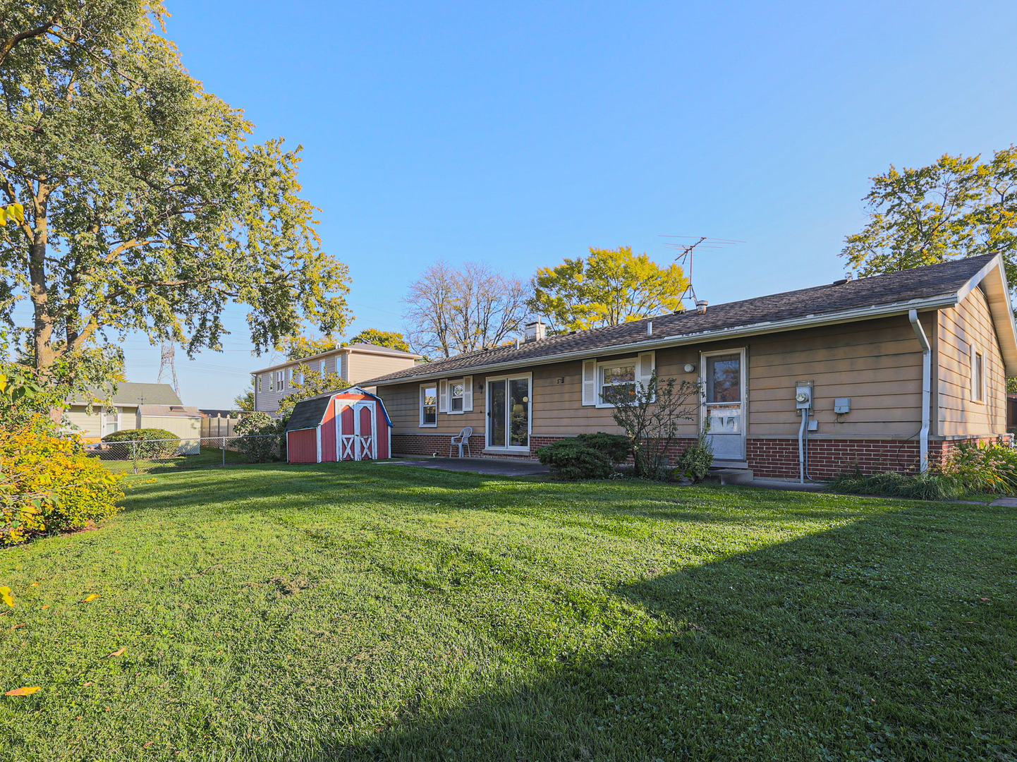 main property photo 18
