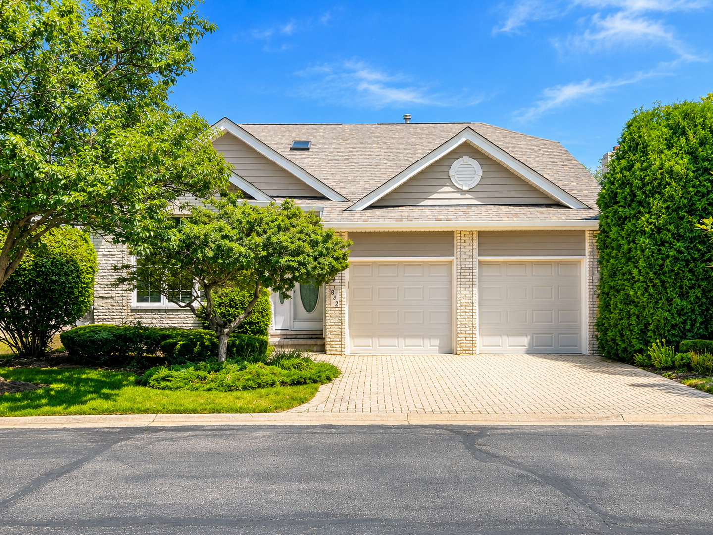 main property photo 0