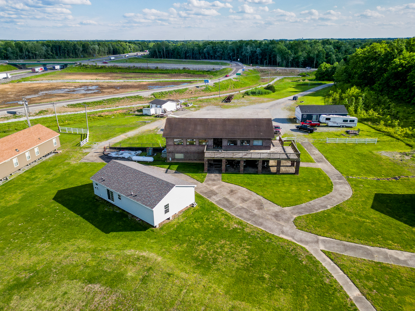main property photo 20