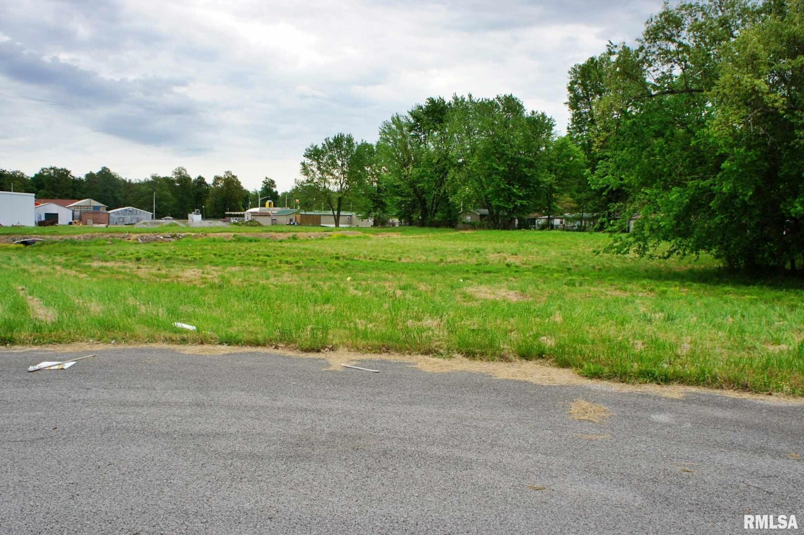 main property photo 9