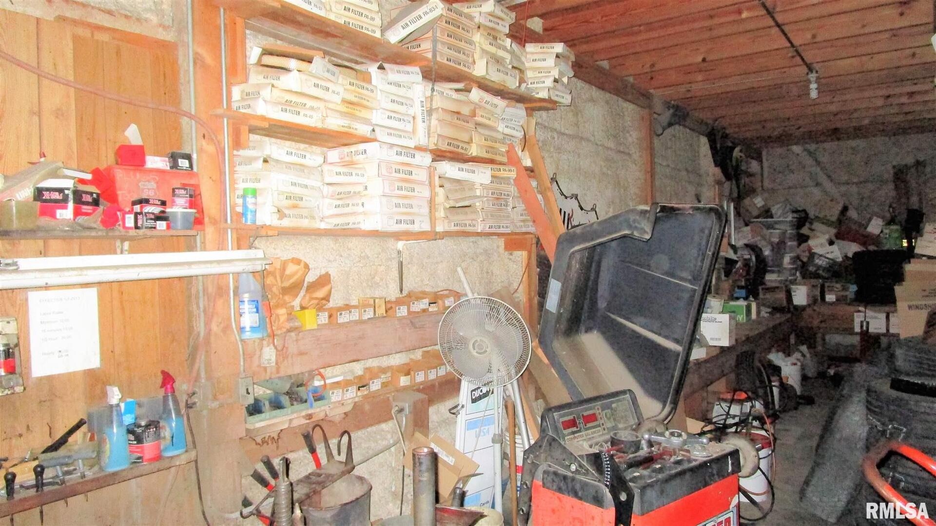 main property photo 14