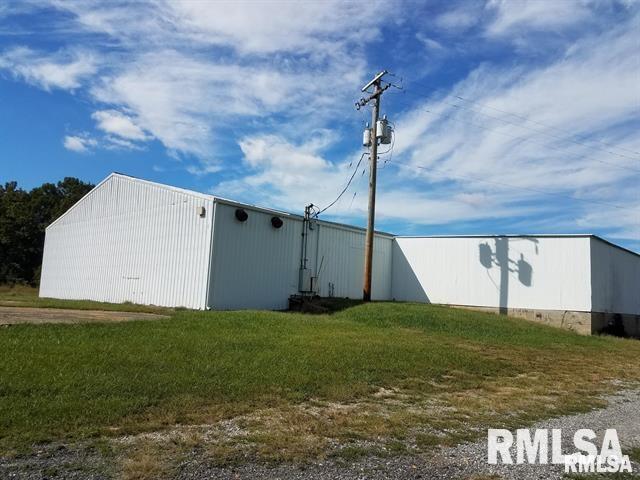 main property photo 40
