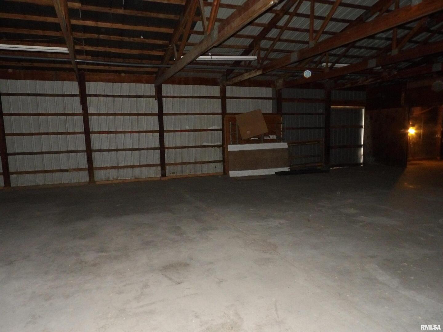 main property photo 50