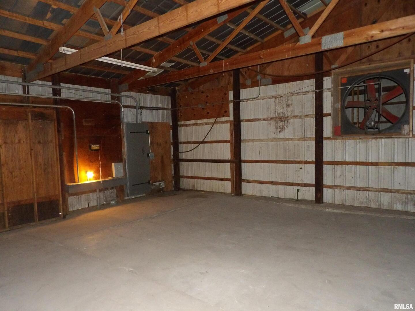 main property photo 51
