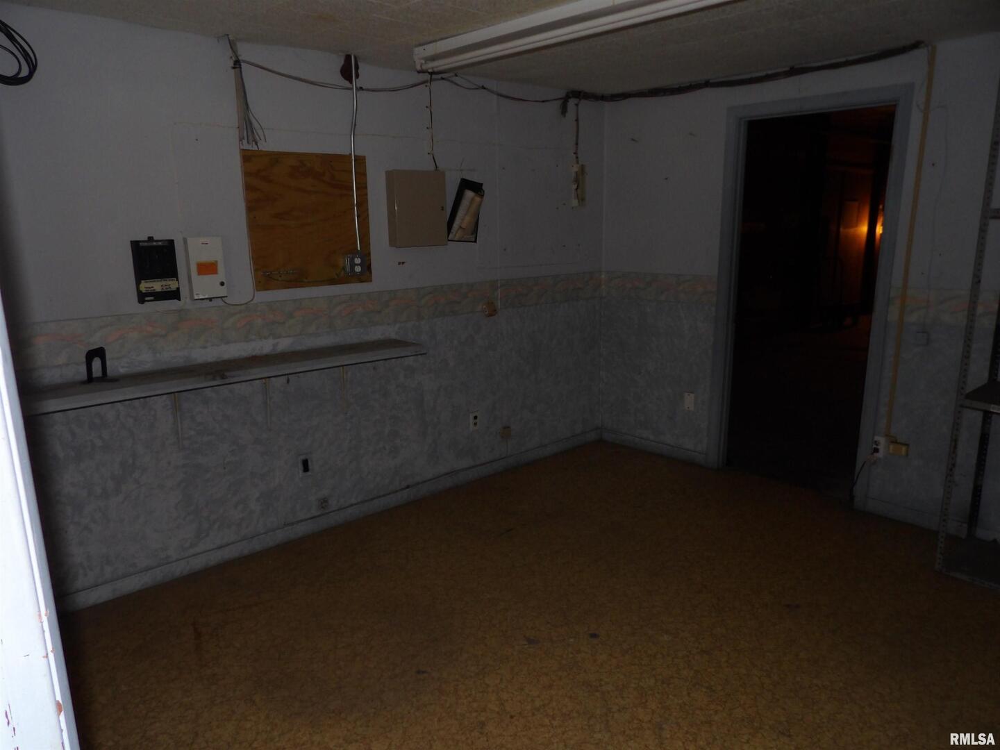 main property photo 58