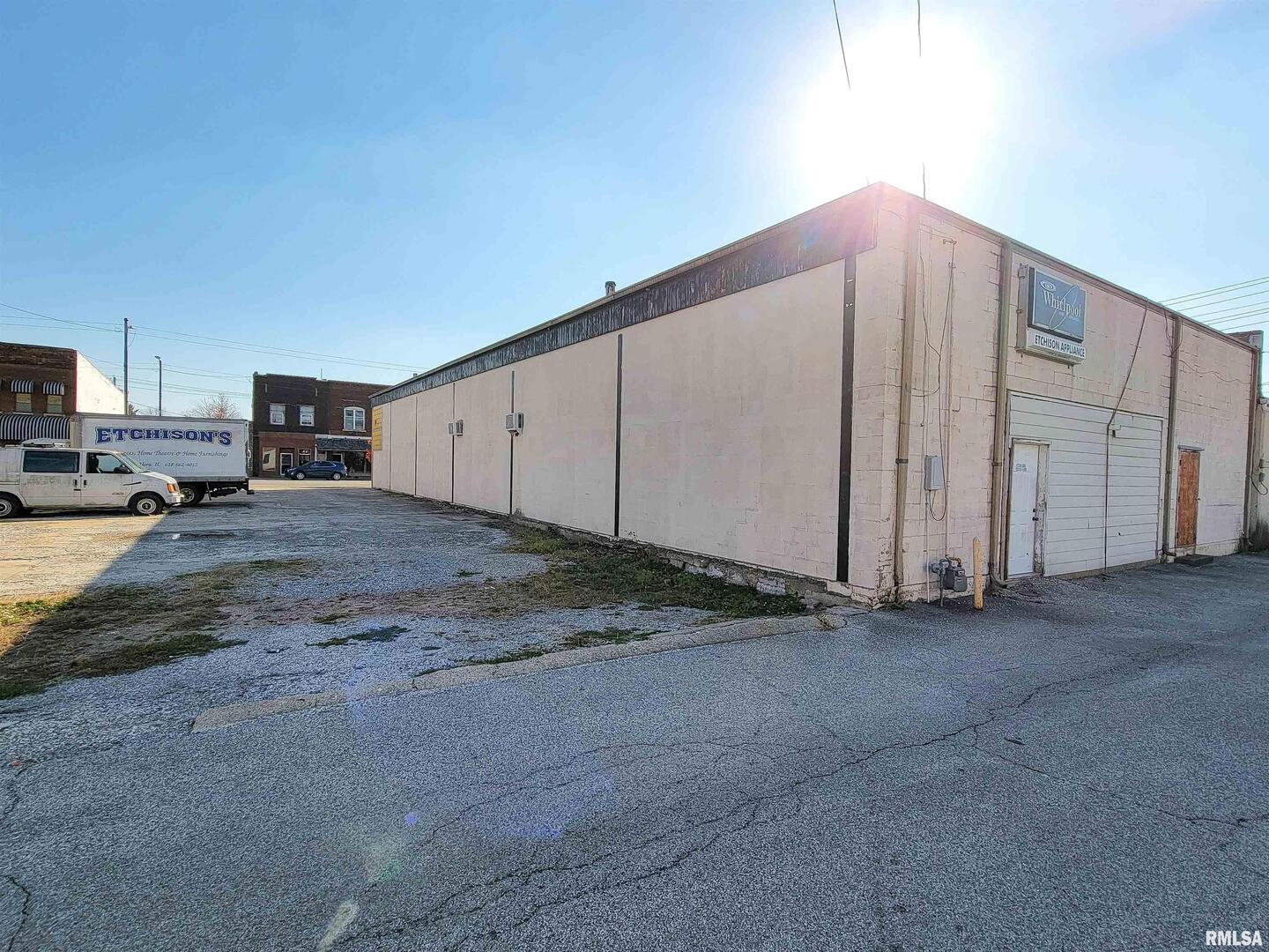 main property photo 11