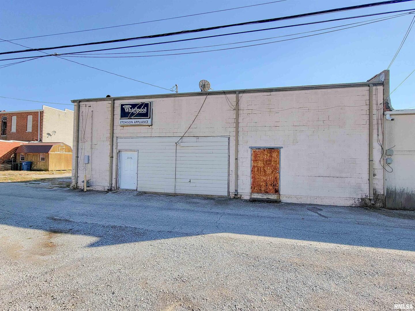 main property photo 13