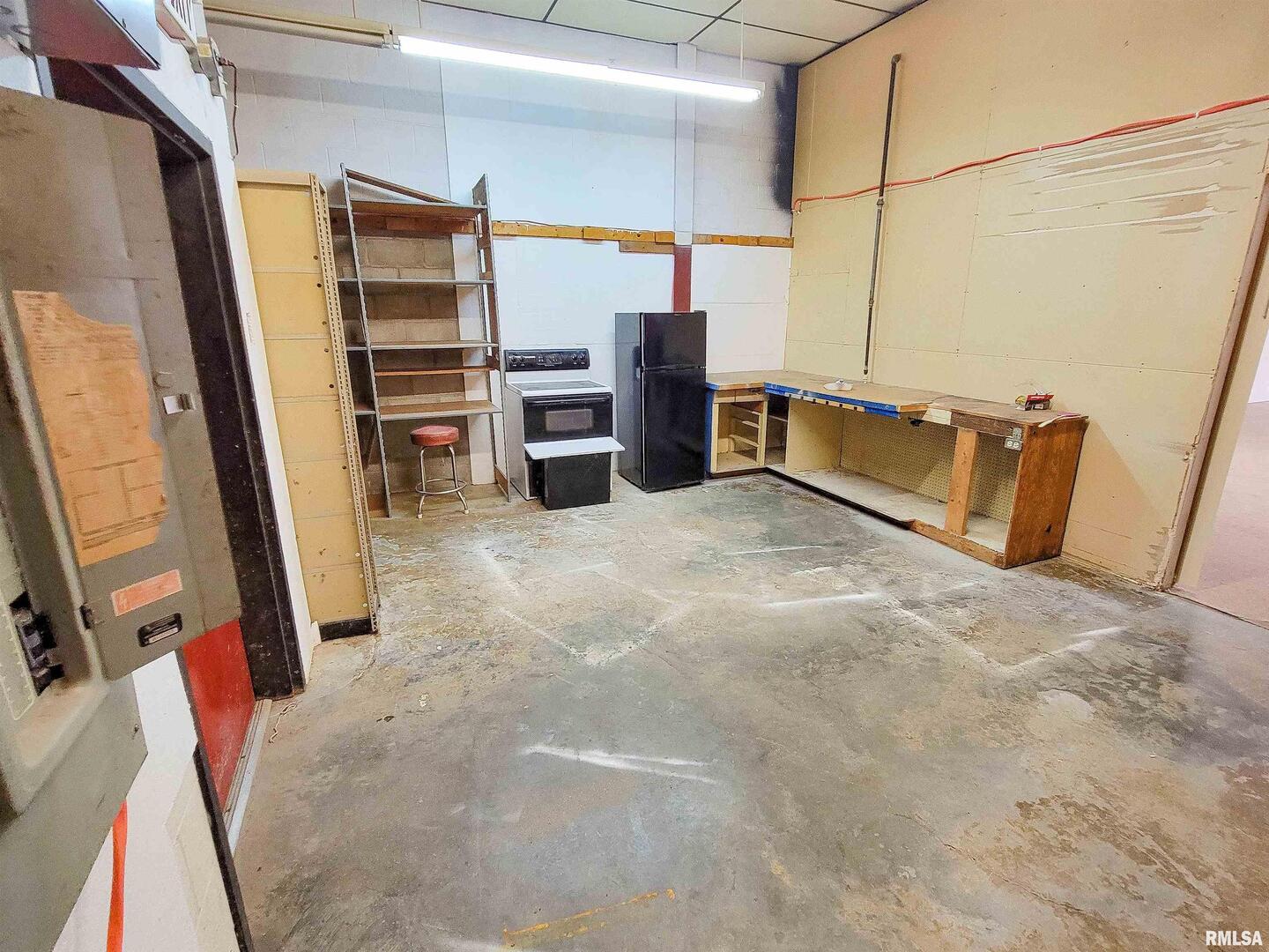main property photo 42
