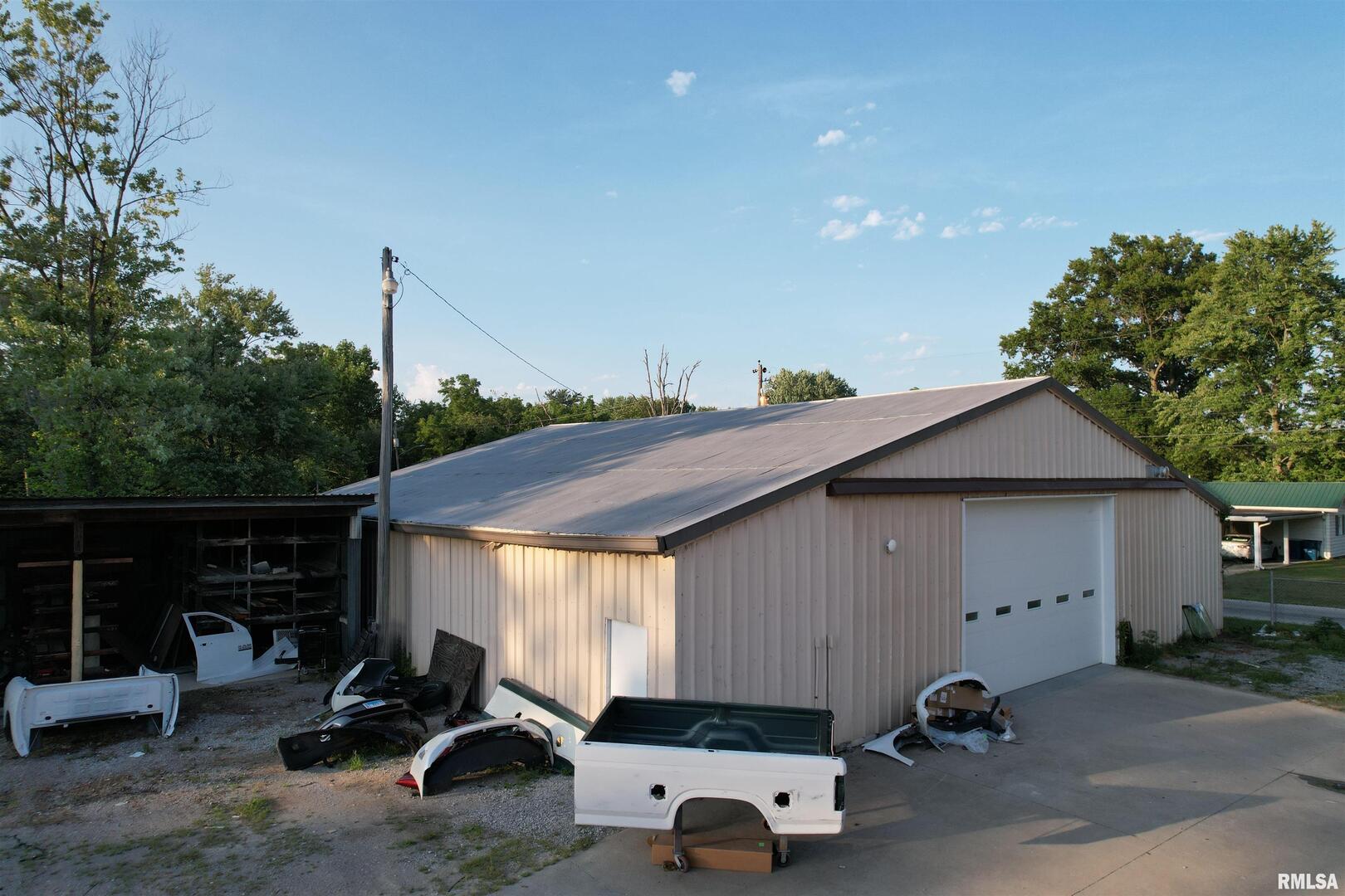 main property photo 15