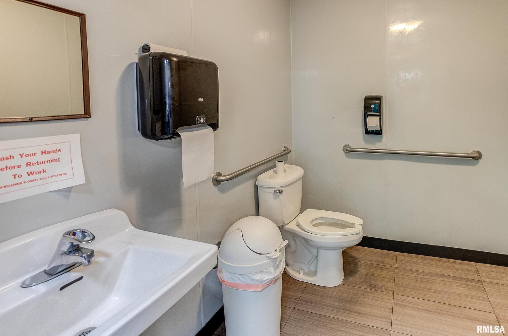 main property photo 12