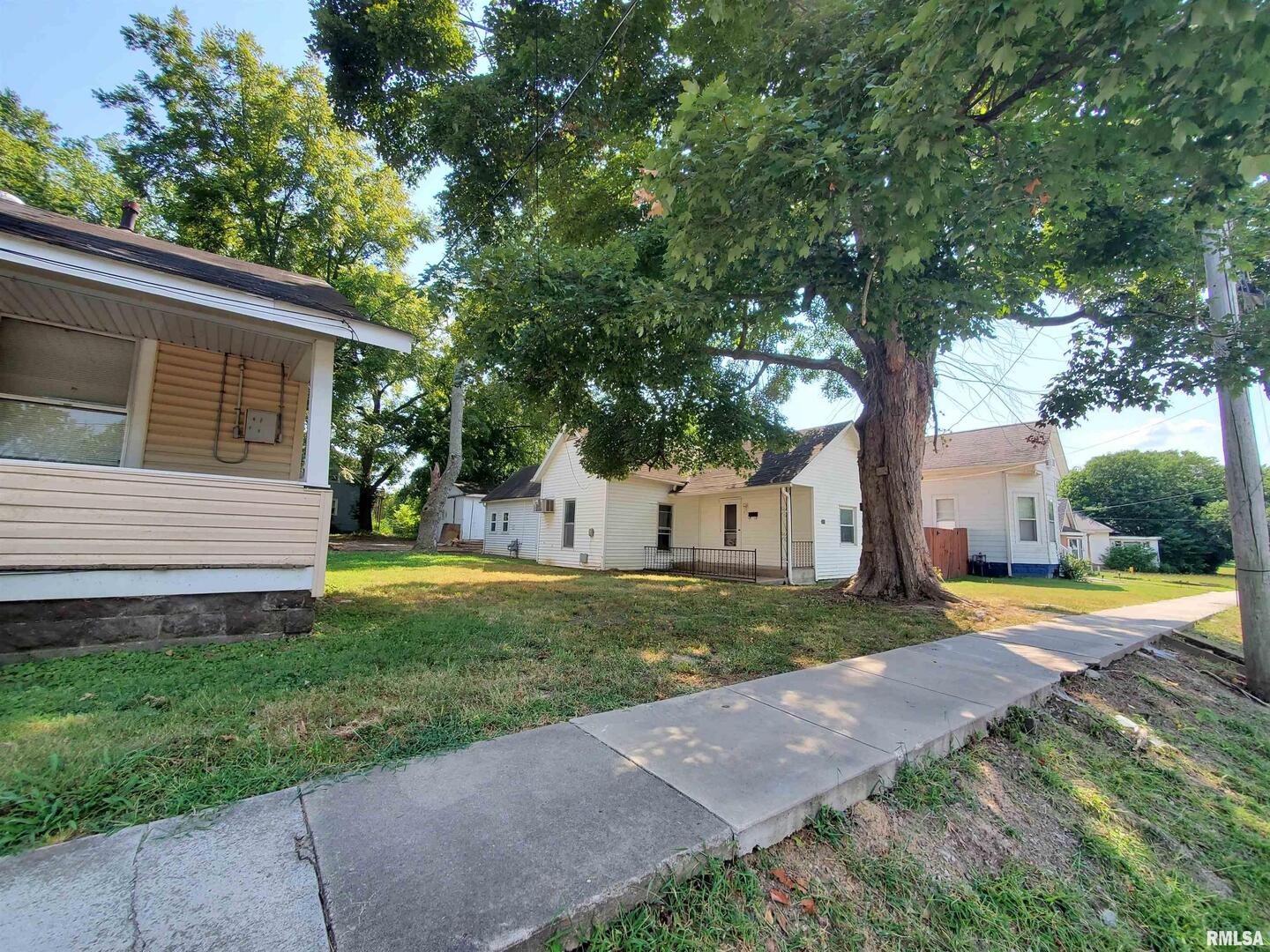 main property photo 8