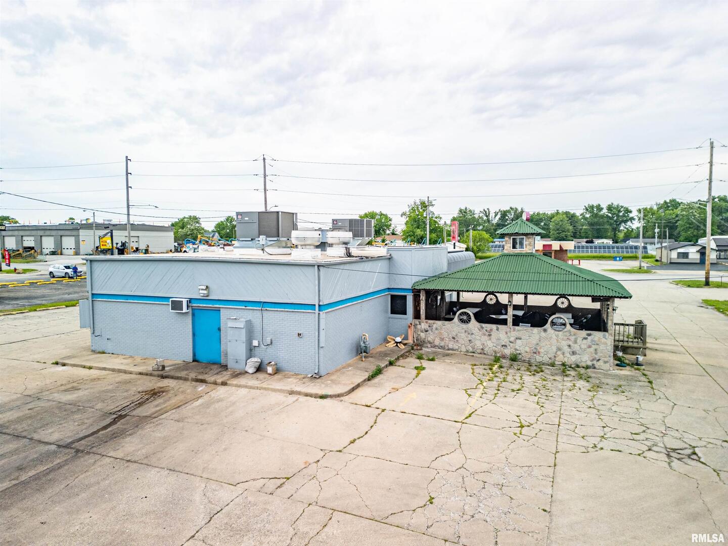 main property photo 29
