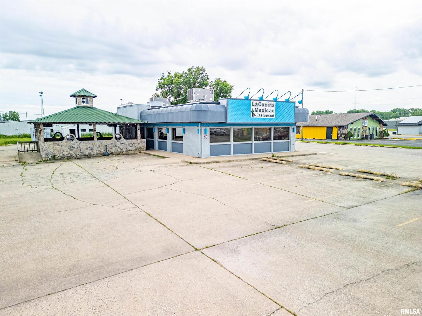 main property photo 3
