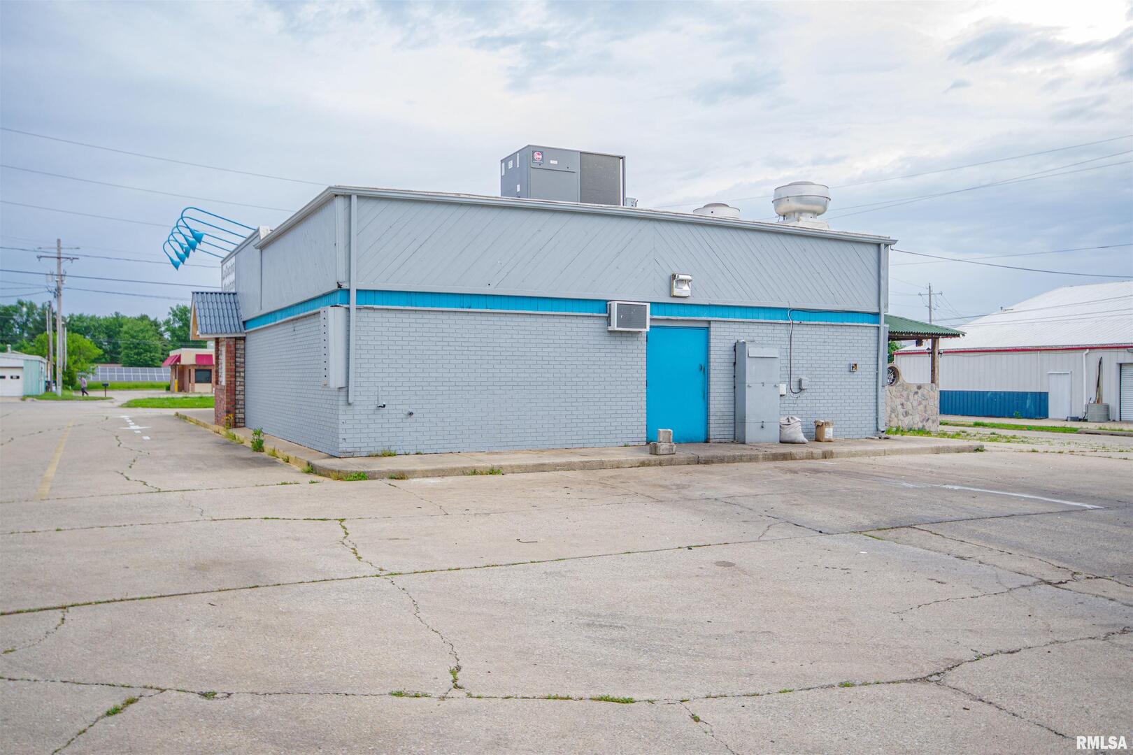 main property photo 30