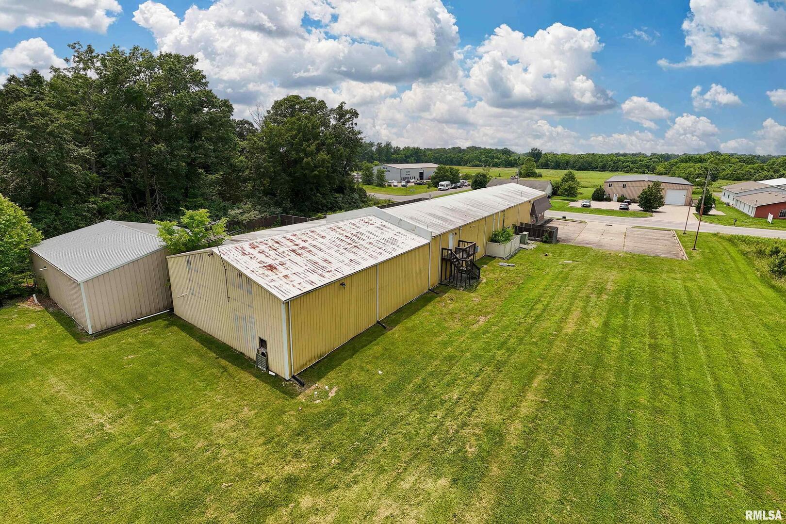 main property photo 5