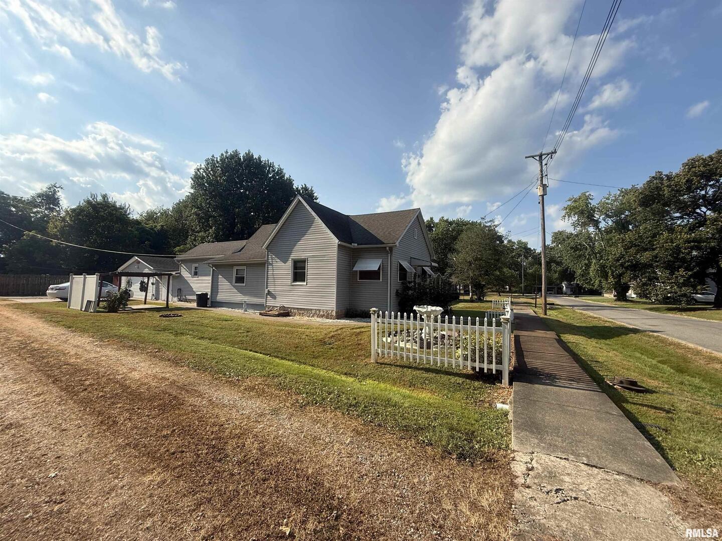 property viewer photo 17