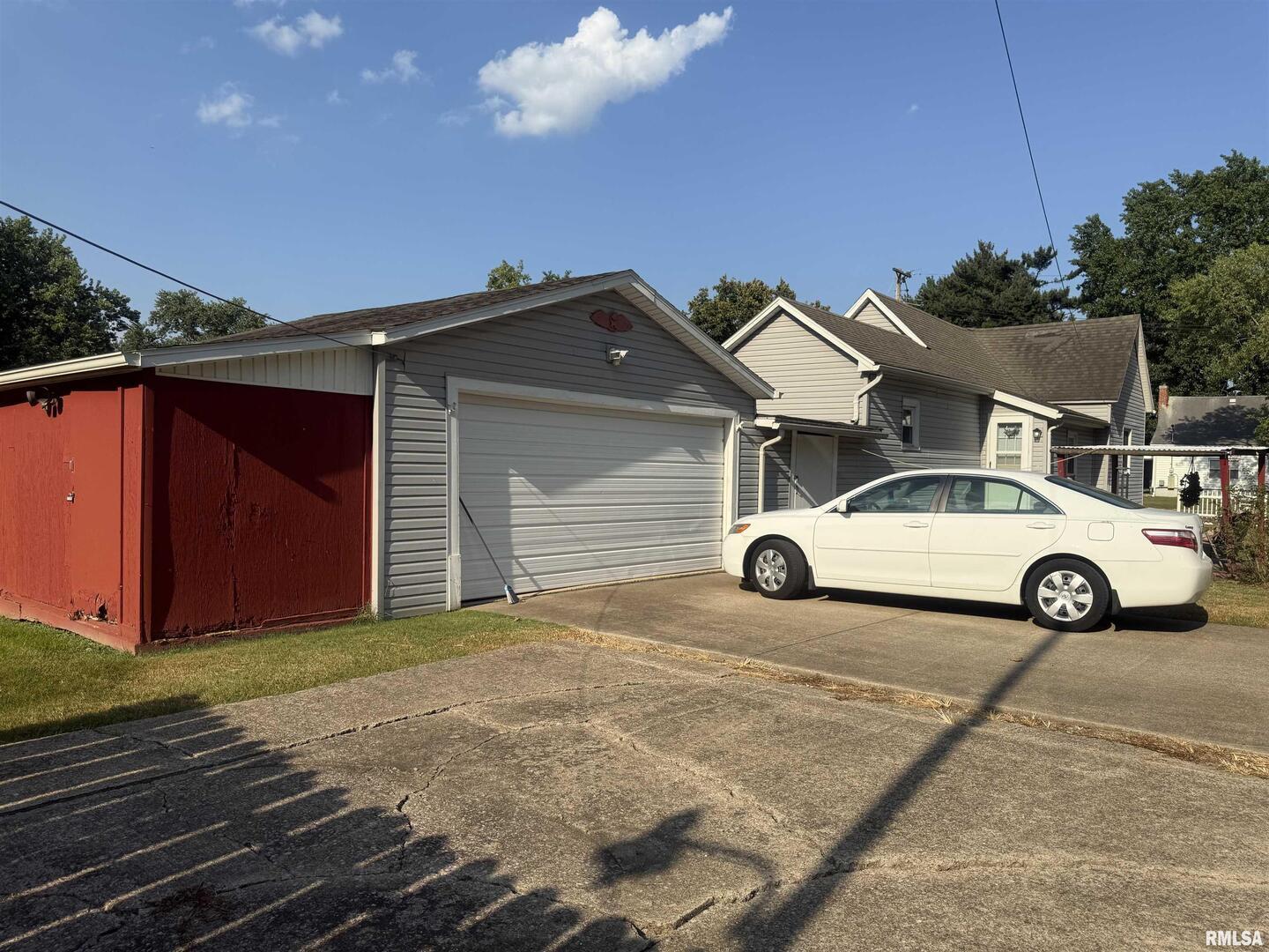 property viewer photo 18