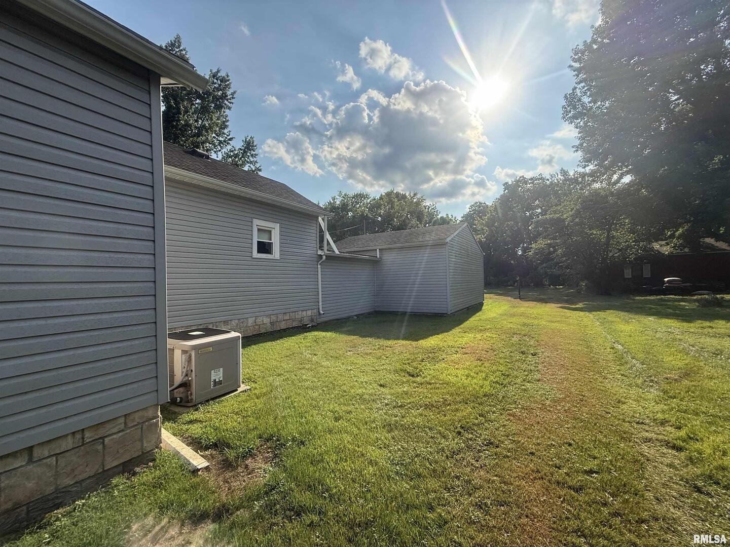 property viewer photo 20