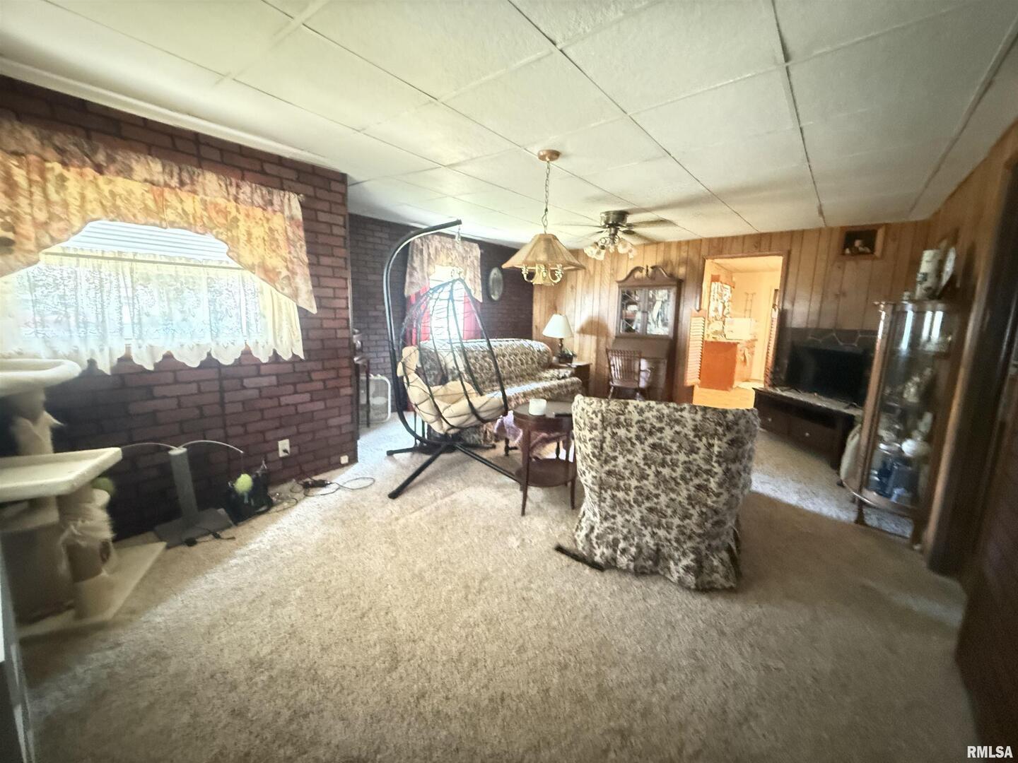 property viewer photo 5