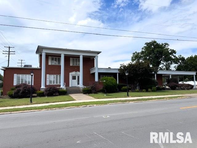 main property photo 2