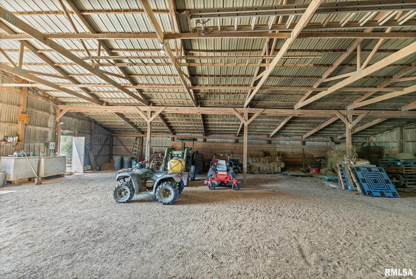 main property photo 29