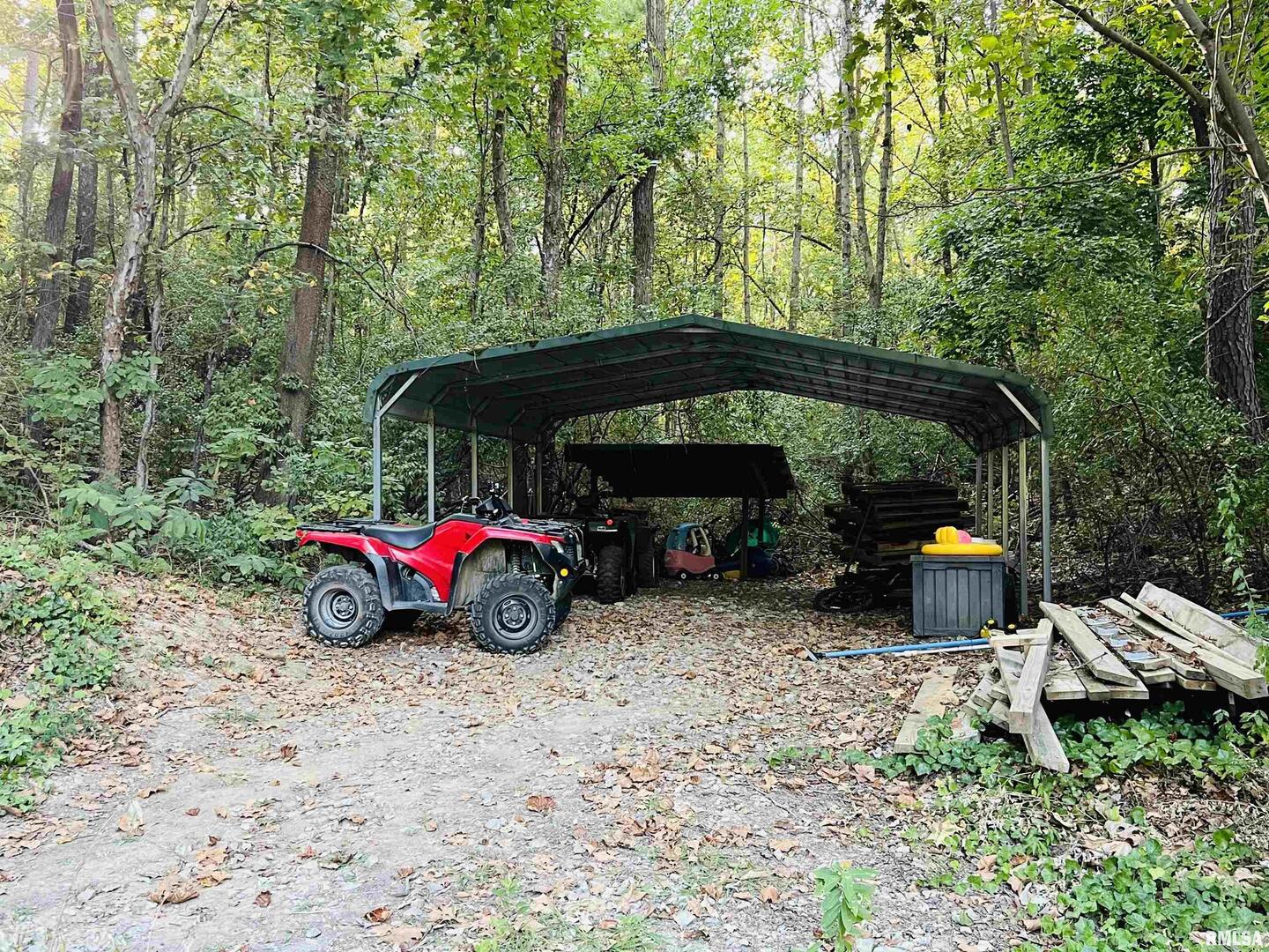 main property photo 24