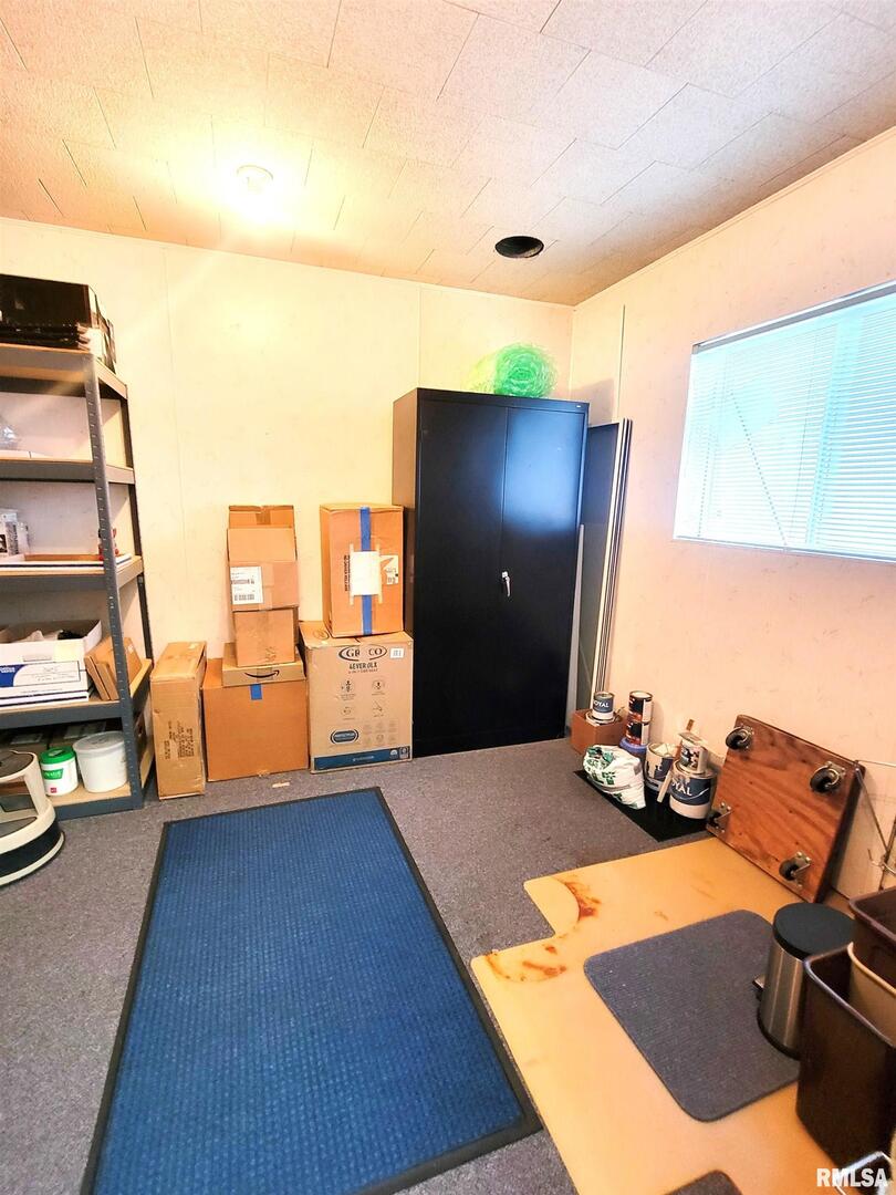 main property photo 74