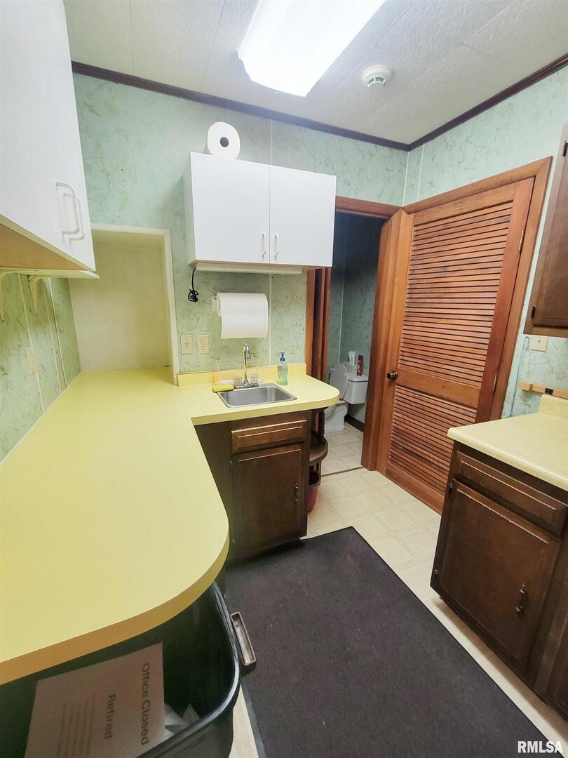 main property photo 70