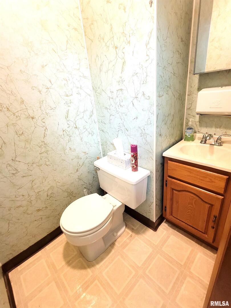 main property photo 77