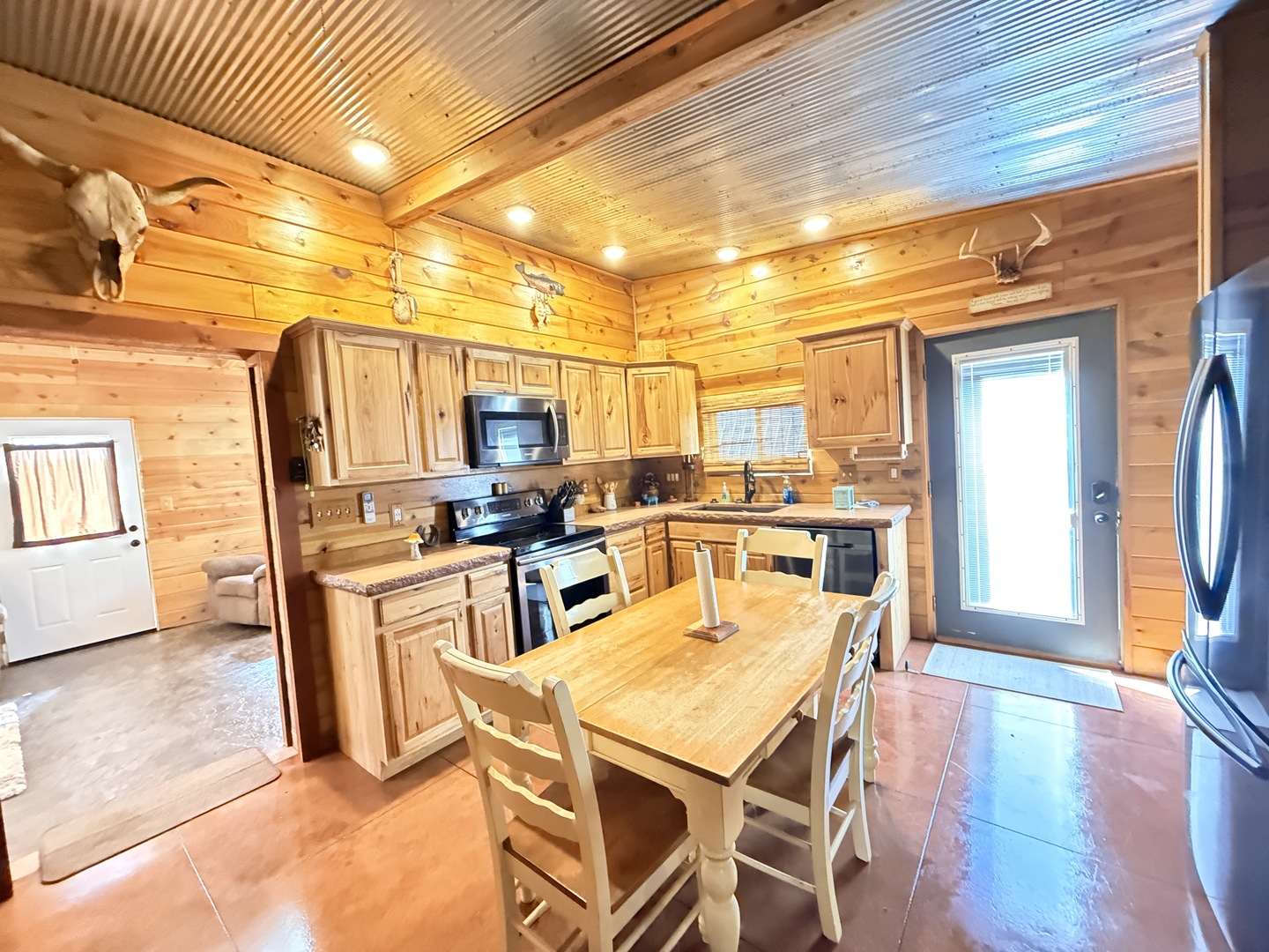 main property photo 5