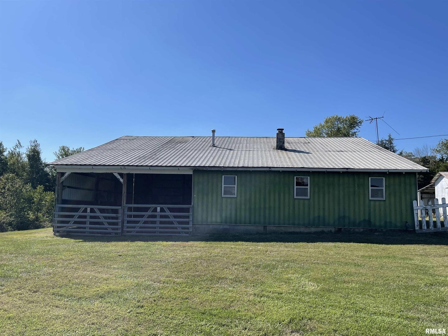 main property photo 15