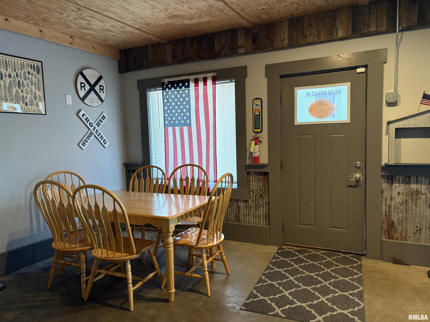 main property photo 15