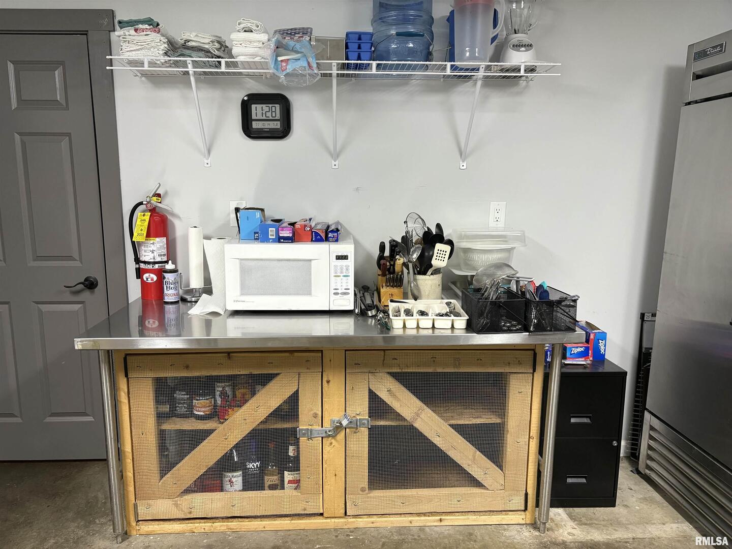 main property photo 27