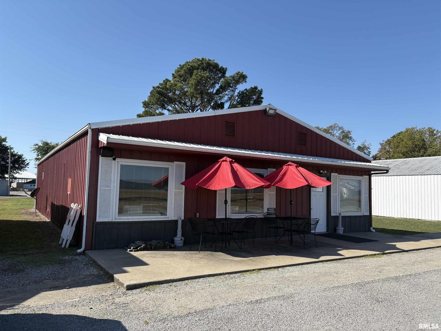 main property photo 5