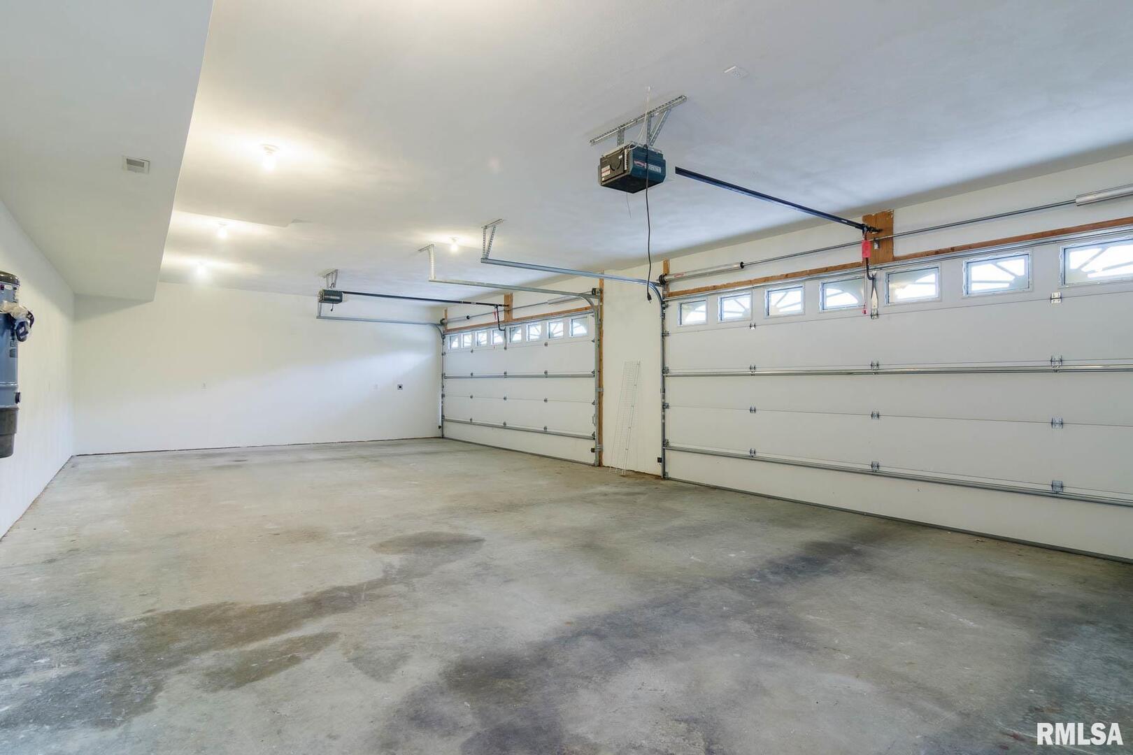 main property photo 74