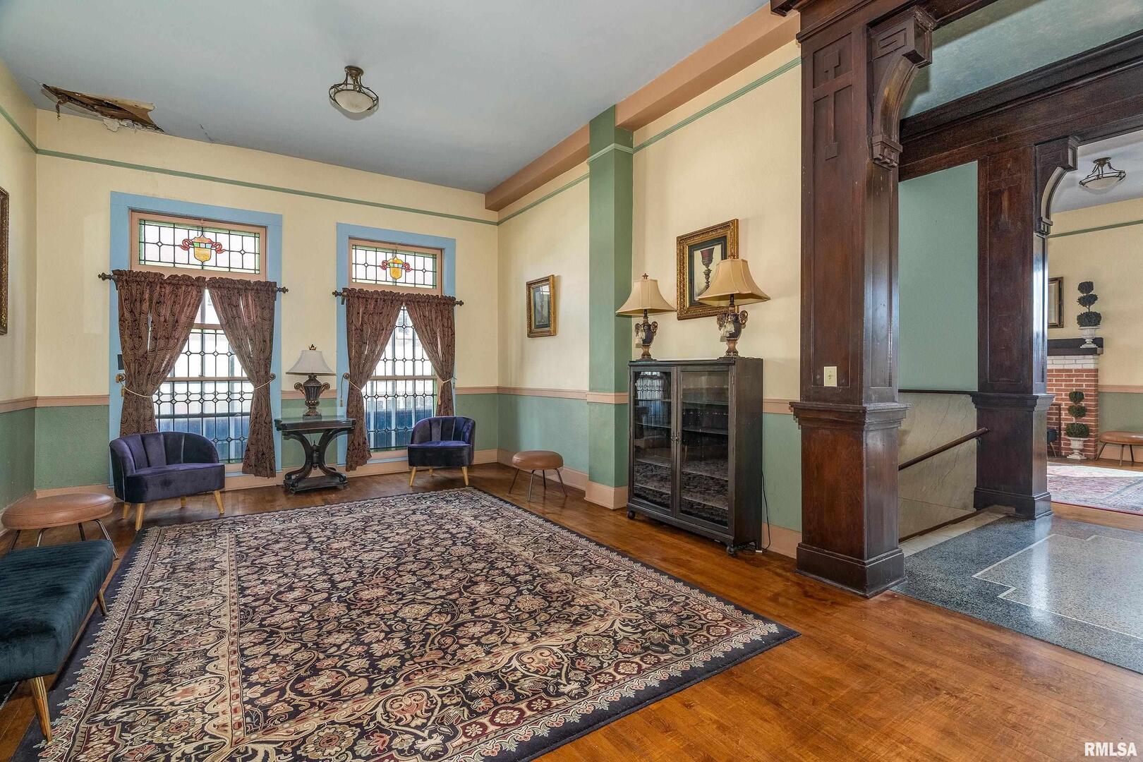 main property photo 7