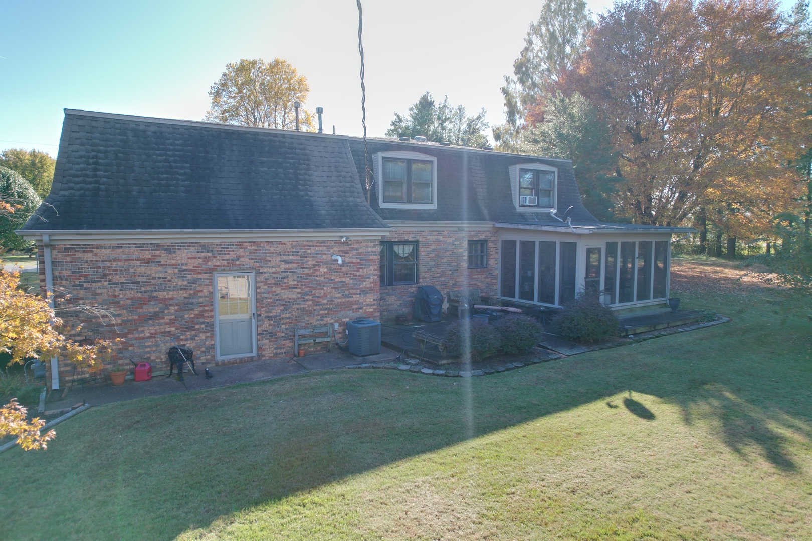 main property photo 5