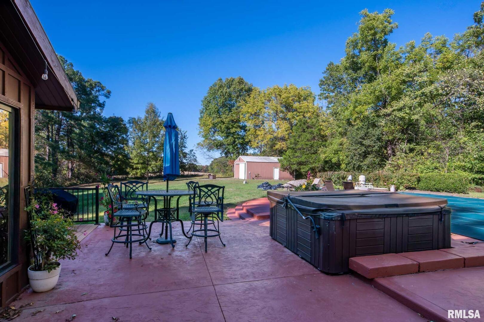 main property photo 33