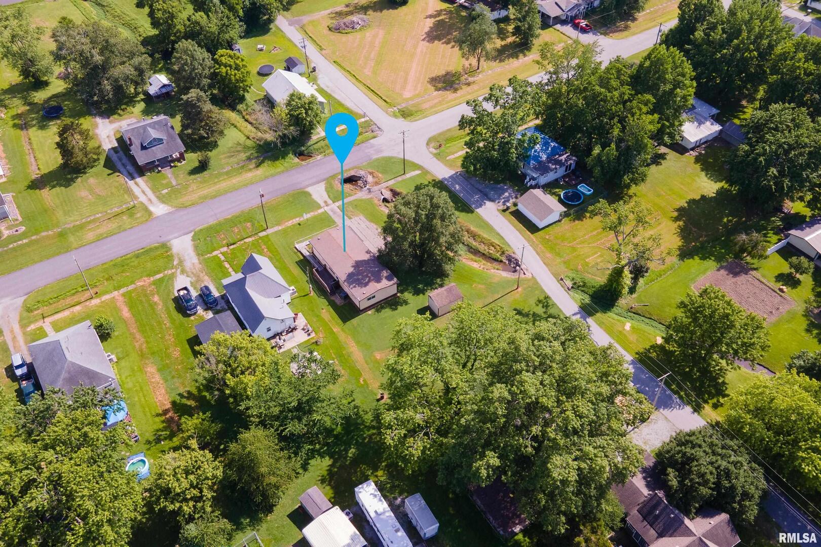 main property photo 30